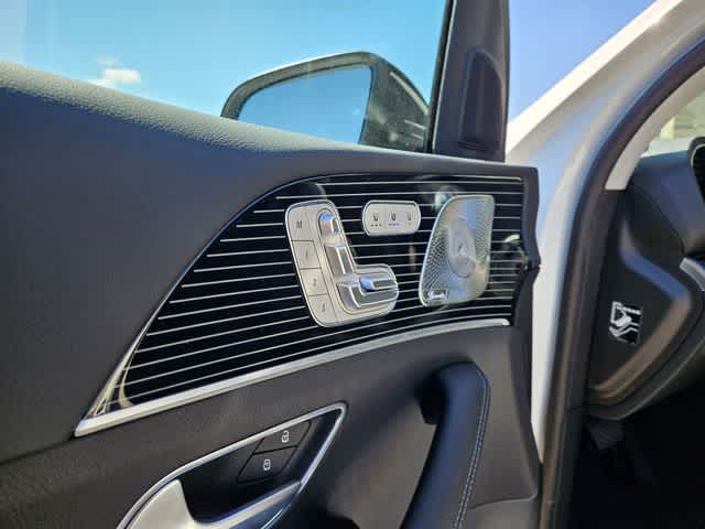 Thumbnail: 2026 Mercedes-Benz GLE - 15