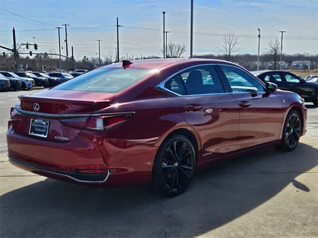 Thumbnail: 2022 Lexus ES - 8