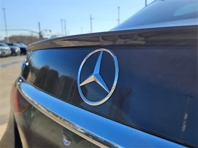 Thumbnail: 2021 Mercedes-Benz E-Class - 10