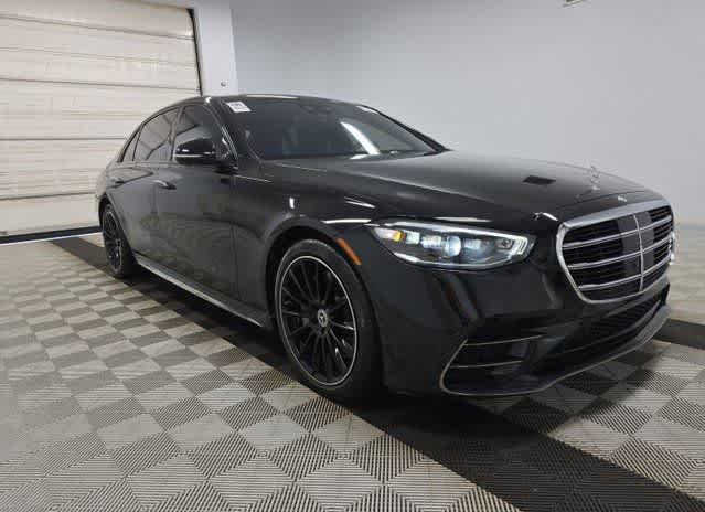 Thumbnail: 2023 Mercedes-Benz S-Class - 4