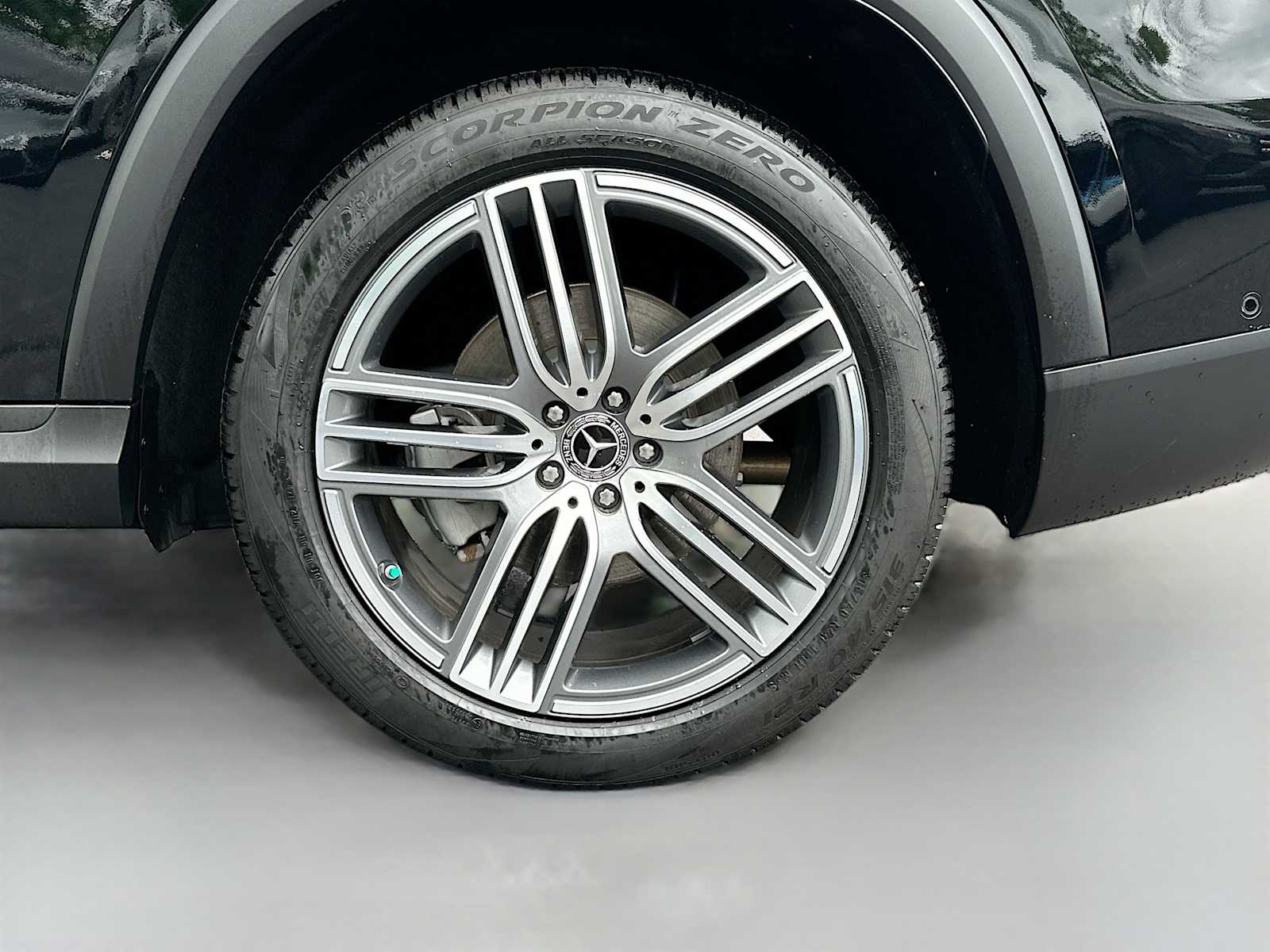 Thumbnail: 2025 Mercedes-Benz GLS - 34
