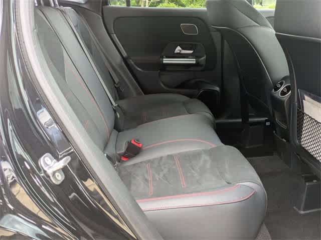 2025 Mercedes-Benz GLA 250 9