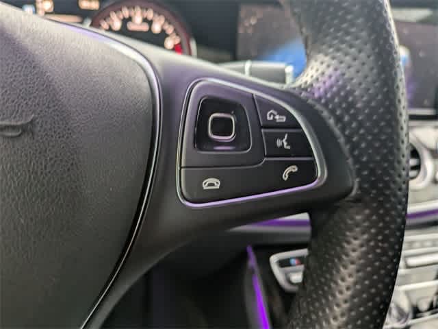 Thumbnail: 2017 Mercedes-Benz E-Class - 21