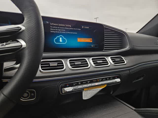 Thumbnail: 2026 Mercedes-Benz GLE - 28