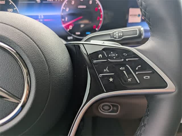 Thumbnail: 2026 Mercedes-Benz GLE - 26