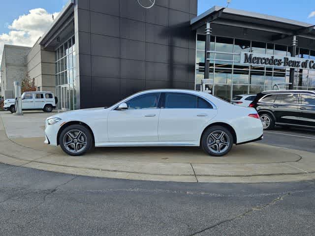 Thumbnail: 2026 Mercedes-Benz S-Class - 4