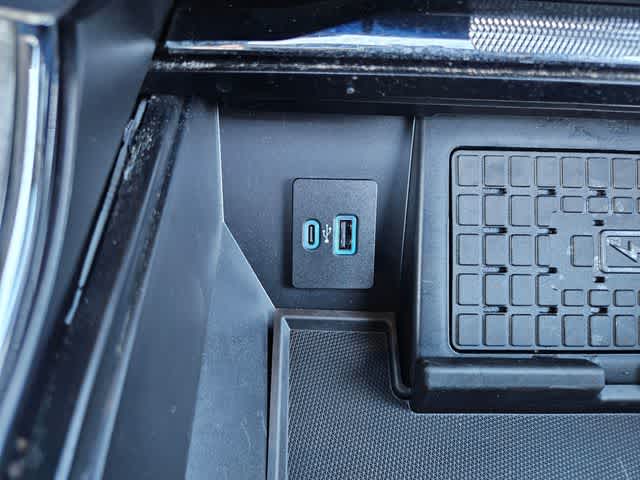 Thumbnail: 2023 Ford F-150 - 32