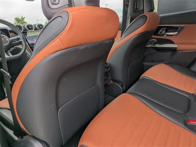 Thumbnail: 2025 Mercedes-Benz GLC - 18