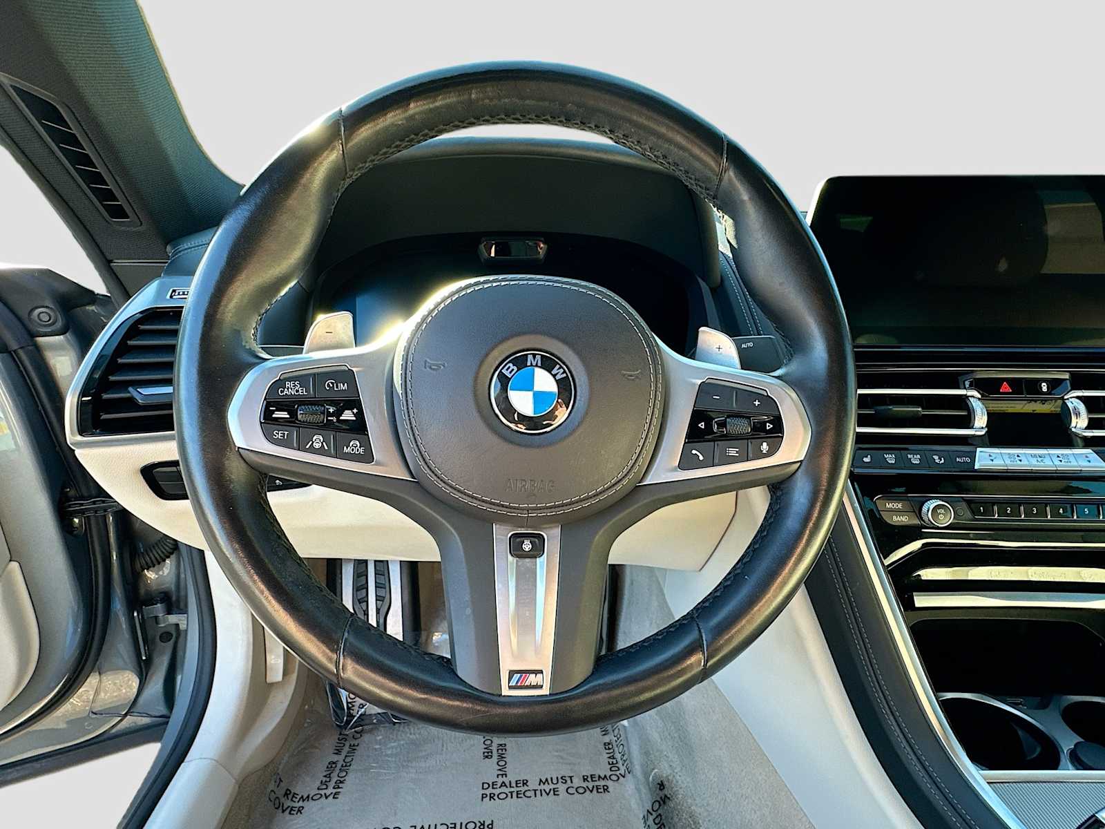 Thumbnail: 2024 BMW 8 Series - 11
