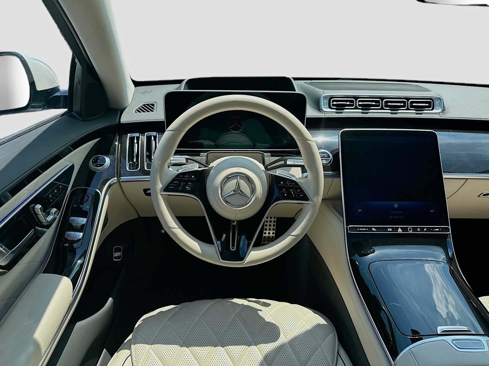 Thumbnail: 2023 Mercedes-Benz S-Class - 24