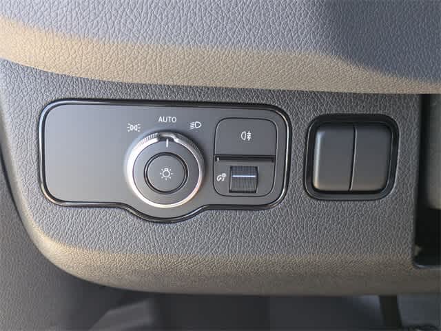 Thumbnail: 2026 Mercedes-Benz Sprinter - 35