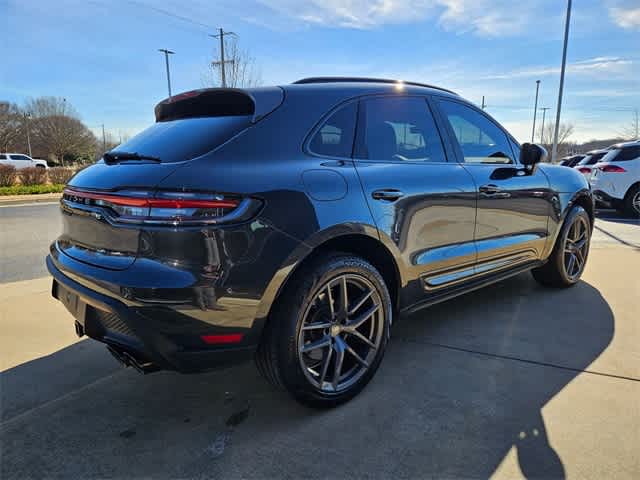 Thumbnail: 2024 Porsche Macan - 9