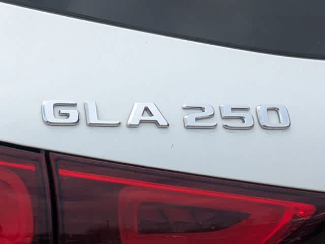 Thumbnail: 2023 Mercedes-Benz GLA - 13