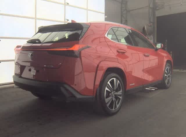 Thumbnail: 2022 Lexus UX - 2