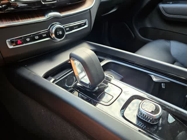 Thumbnail: 2024 Volvo XC60 - 33