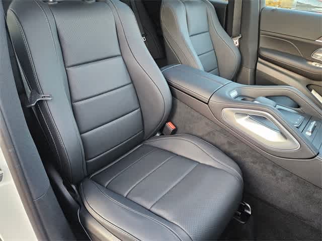 Thumbnail: 2026 Mercedes-Benz GLE - 22