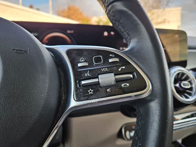 Thumbnail: 2023 Mercedes-Benz EQB - 24