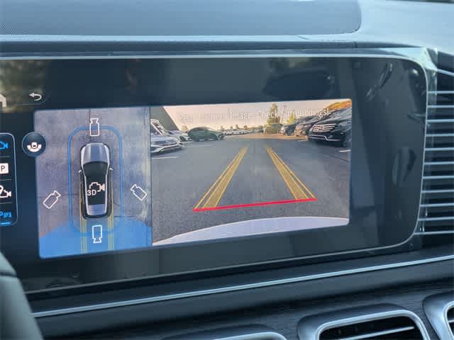 Thumbnail: 2026 Mercedes-Benz GLE - 28