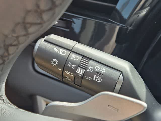 Thumbnail: 2025 Lexus RX - 27