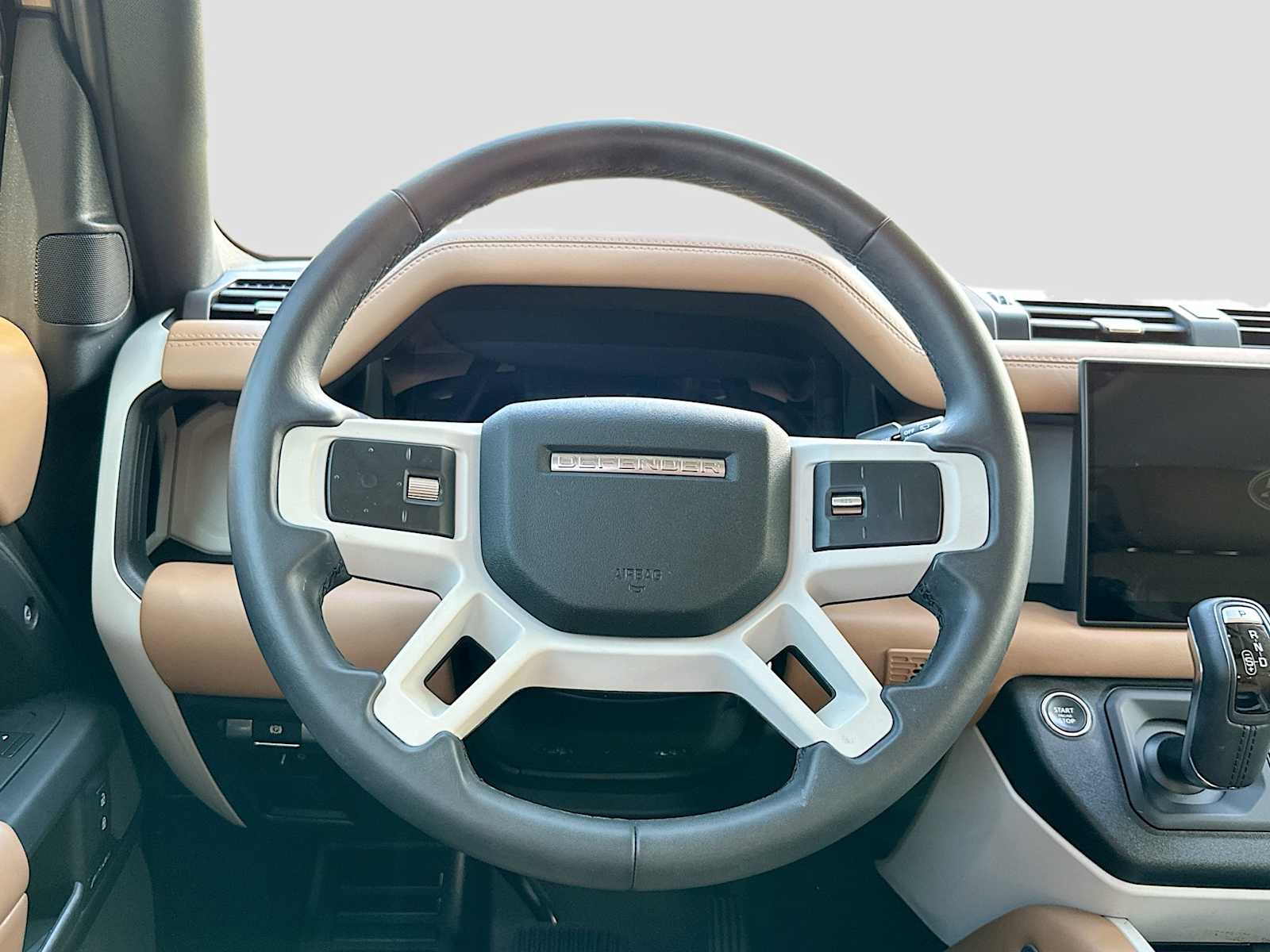 Thumbnail: 2025 Land Rover Defender - 11