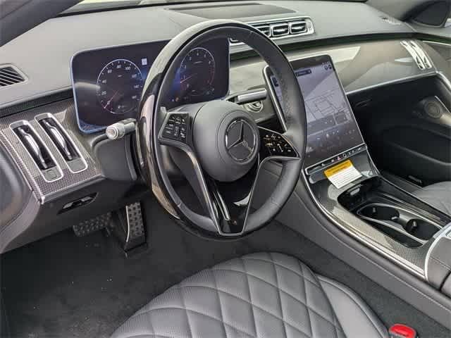 Thumbnail: 2025 Mercedes-Benz S-Class - 2