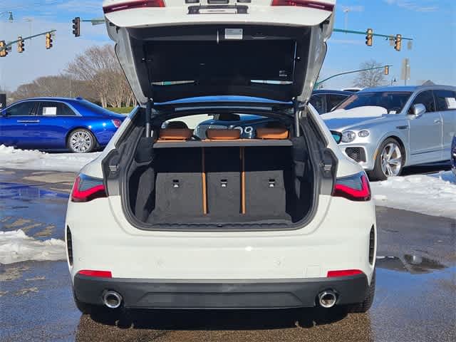 Thumbnail: 2024 BMW 4 Series - 34