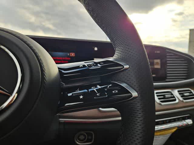 Thumbnail: 2026 Mercedes-Benz GLE - 28