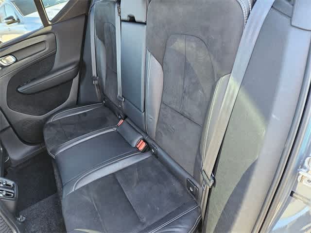 Thumbnail: 2020 Volvo XC40 - 19