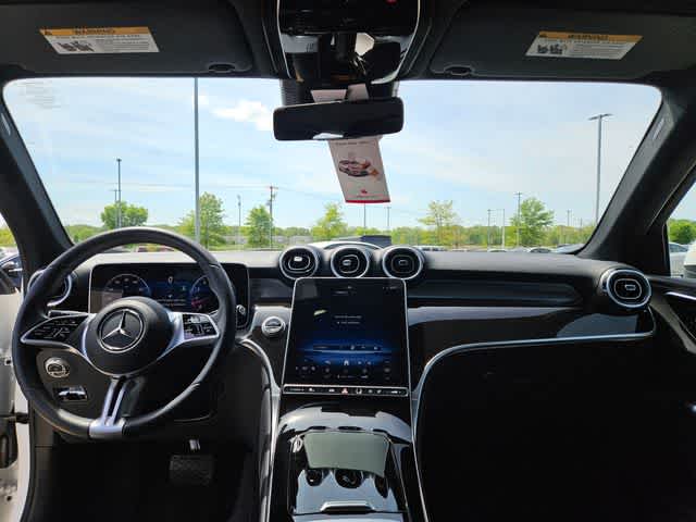 Thumbnail: 2025 Mercedes-Benz GLC - 18