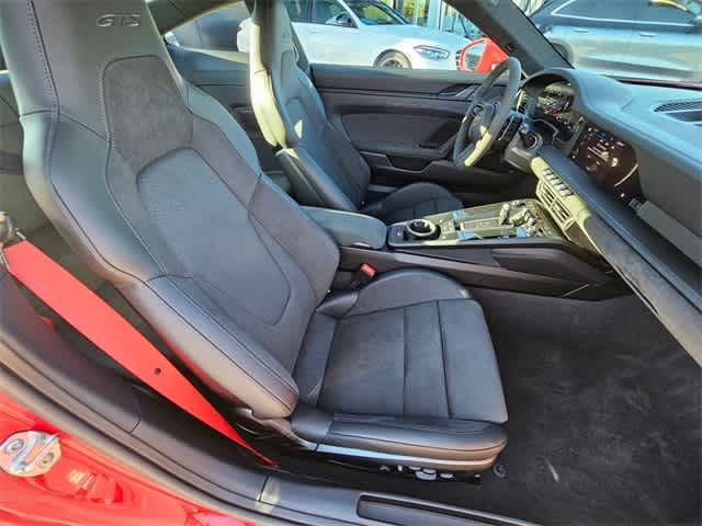 Thumbnail: 2025 Porsche 911 - 20