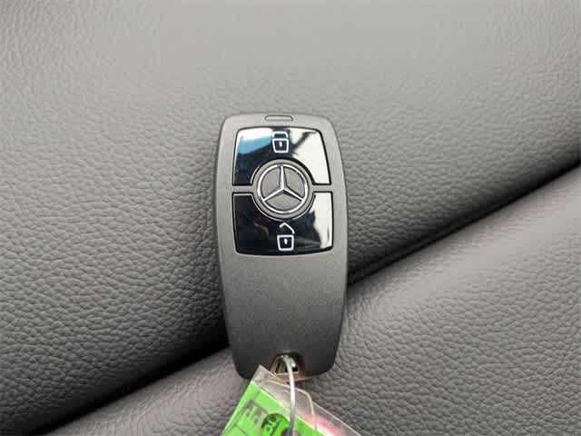 Thumbnail: 2026 Mercedes-Benz Sprinter - 33