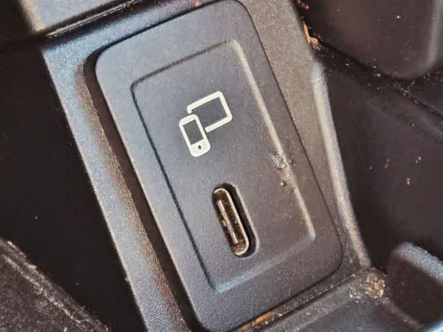 Thumbnail: 2021 Mercedes-Benz GLC - 28