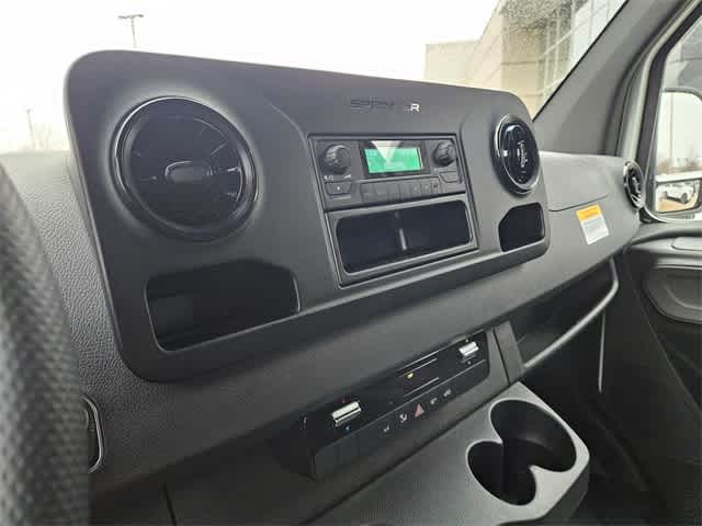 Thumbnail: 2026 Mercedes-Benz Sprinter - 22