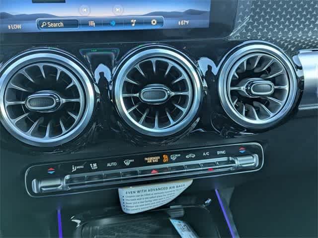 Thumbnail: 2025 Mercedes-Benz GLB - 24