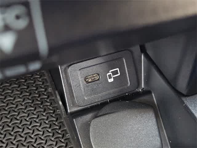 Thumbnail: 2022 Mercedes-Benz E-Class - 30