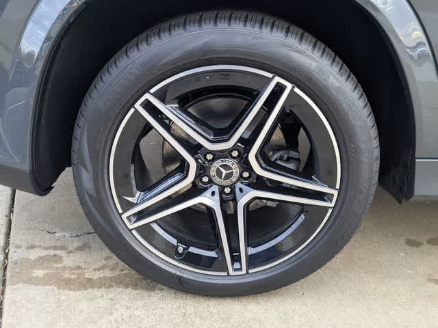 Thumbnail: 2026 Mercedes-Benz GLS - 14