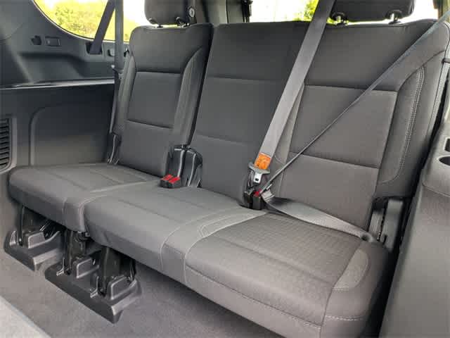 Thumbnail: 2023 Chevrolet Suburban - 20