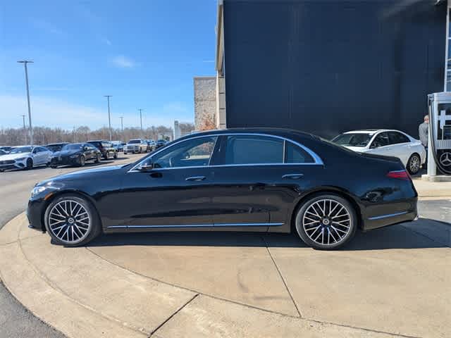 Thumbnail: 2022 Mercedes-Benz S-Class - 5