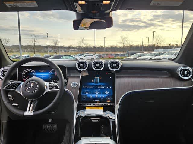 Thumbnail: 2026 Mercedes-Benz GLC - 21