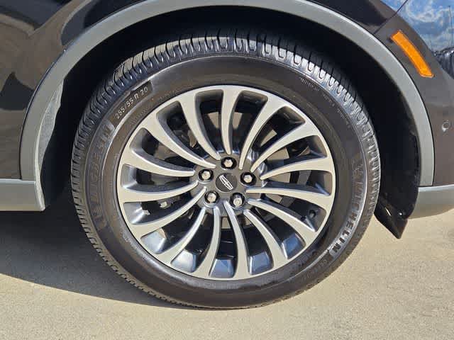 Thumbnail: 2022 Lincoln Aviator - 13