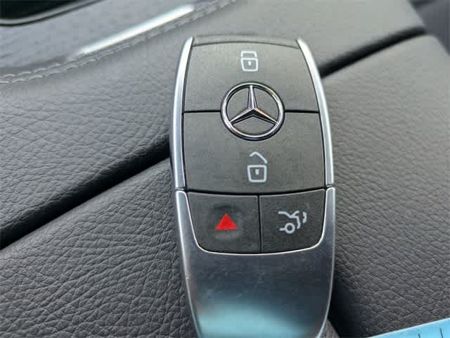 Thumbnail: 2025 Mercedes-Benz GLE - 35