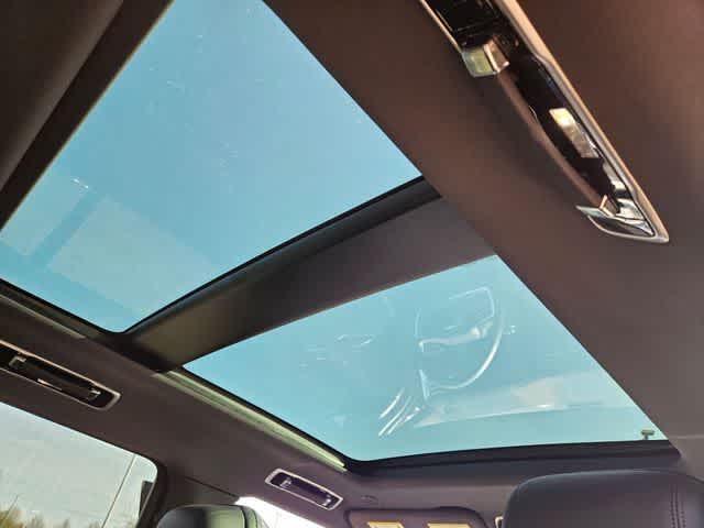 Thumbnail: 2025 Land Rover Range Rover - 23