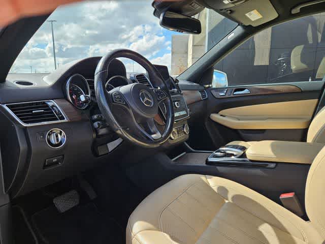 Thumbnail: 2019 Mercedes-Benz GLS - 2