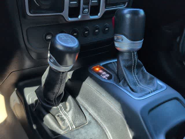 Thumbnail: 2021 Jeep Gladiator - 31