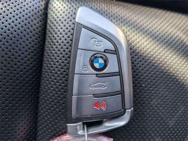 Thumbnail: 2022 BMW 8 Series - 32