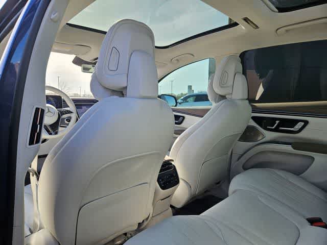 Thumbnail: 2023 Mercedes-Benz EQS - 16