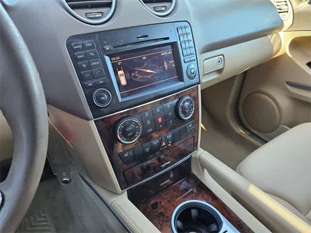 Thumbnail: 2011 Mercedes-Benz M-Class - 31