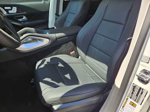 Thumbnail: 2026 Mercedes-Benz GLE - 14