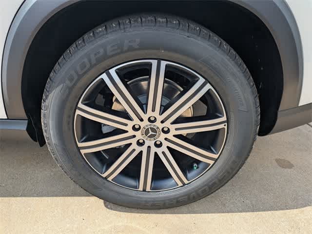 Thumbnail: 2026 Mercedes-Benz GLE - 13