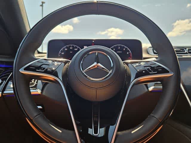 Thumbnail: 2026 Mercedes-Benz S-Class - 21